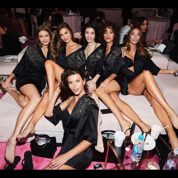 โค๏ธ VICTORIA SECRET Very Sexy V-Wire Shine Bralette - Picture 13 of 14